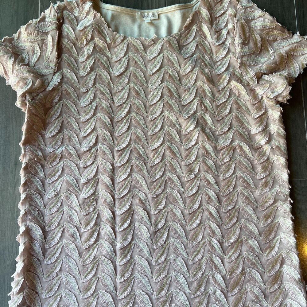 WESTON feather looking deco tee top